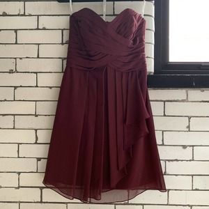 DAVID’s BRIDAL Strapless Sangria Pink Purple Dress F14847 Crinkle Chiffon 10 EUC